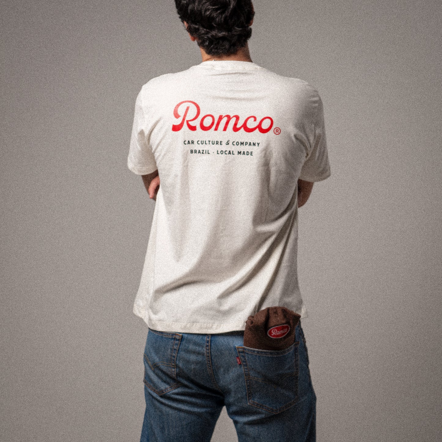 Camiseta Staff Off-white