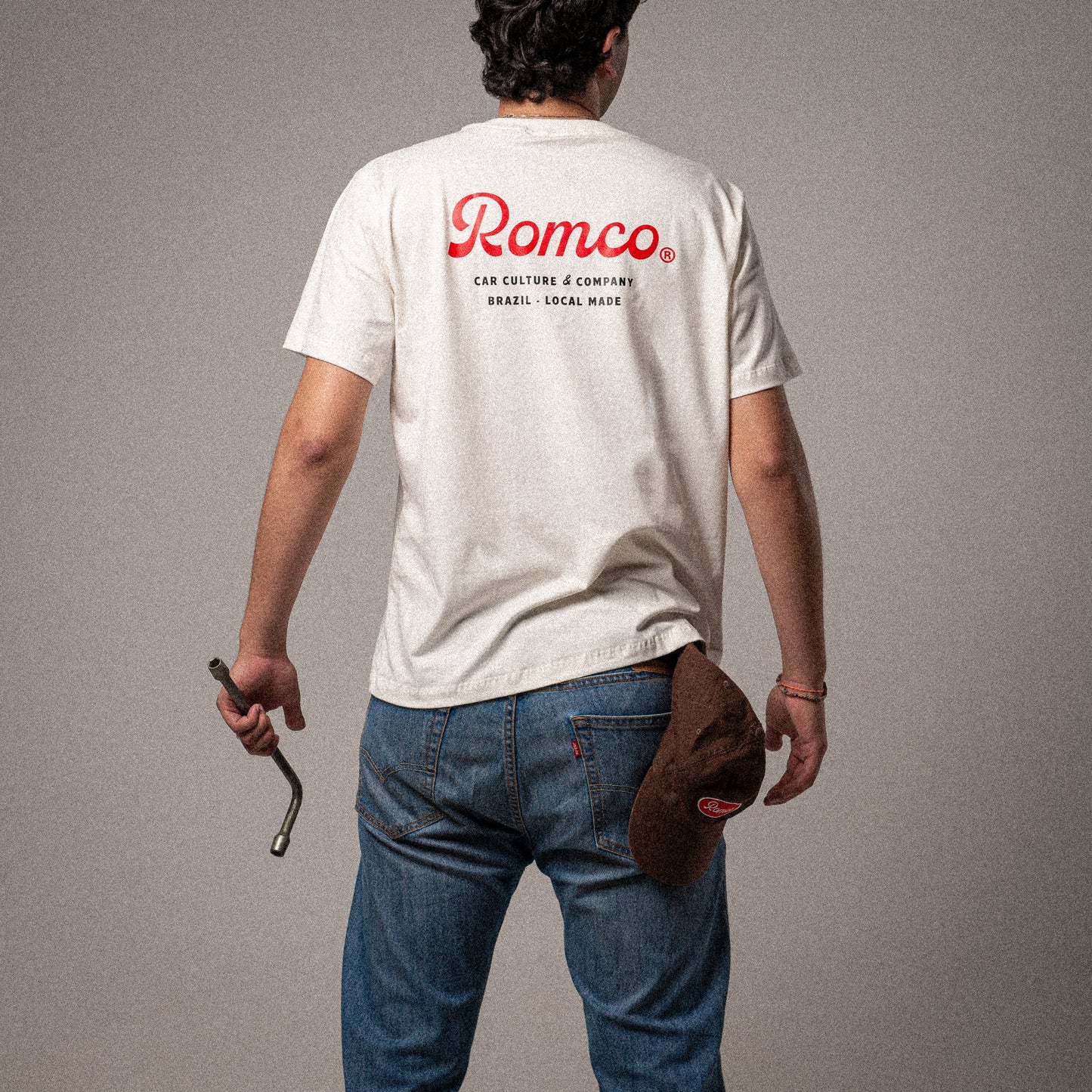 Camiseta Staff Off-white