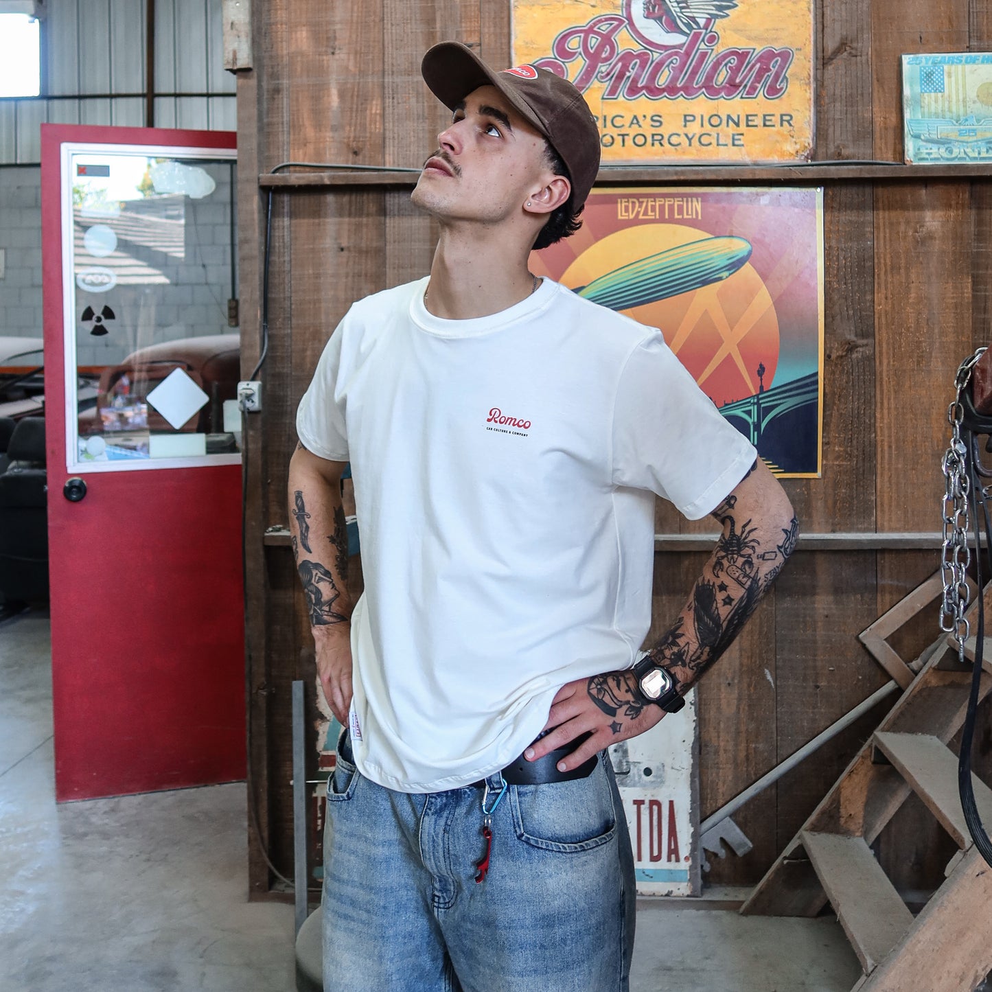 Camiseta Staff Off-white