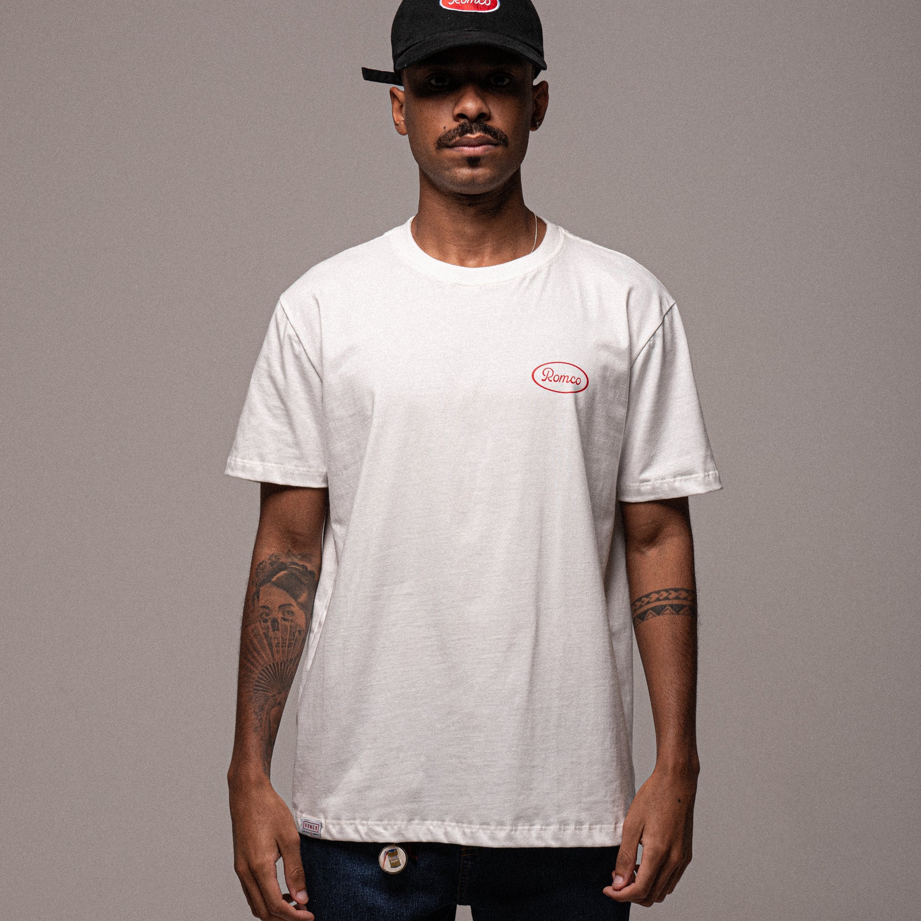 Camiseta Romco Company Off White
