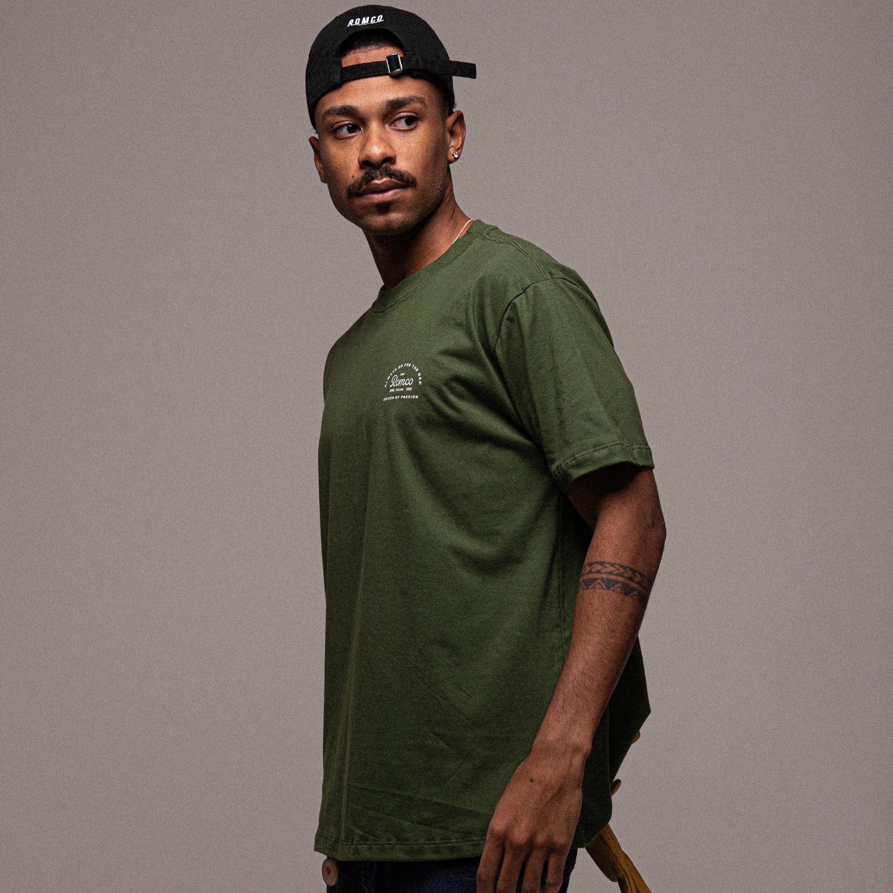 Camiseta That Romco Feeling Oliva