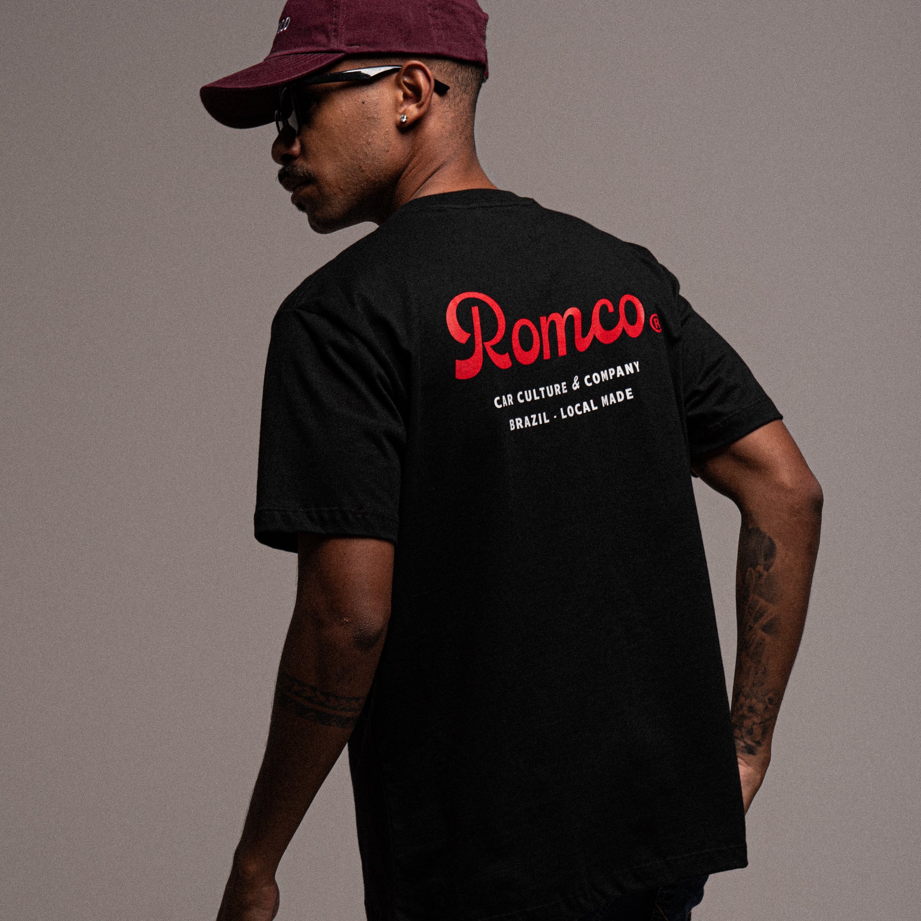 Camiseta Staff Black