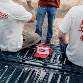 Boné Trucker Classic Red