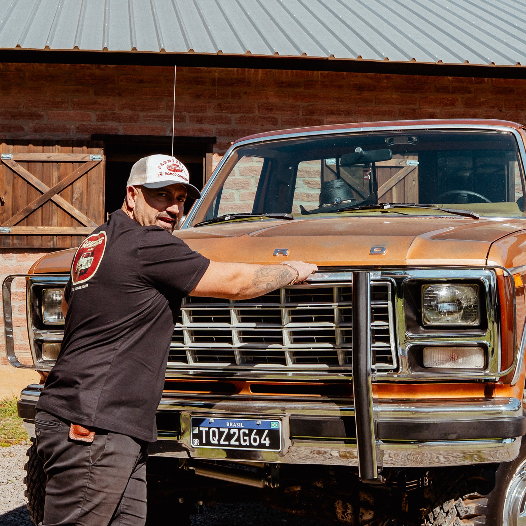 Camiseta Bullnose Romco X Farmtrucks
