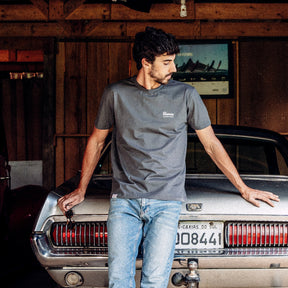 Camiseta Staff Chumbo