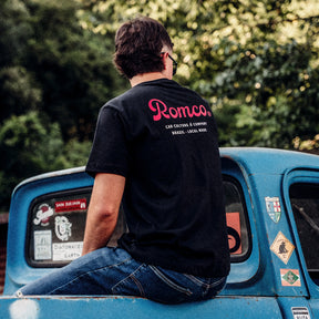 Camiseta Staff Black