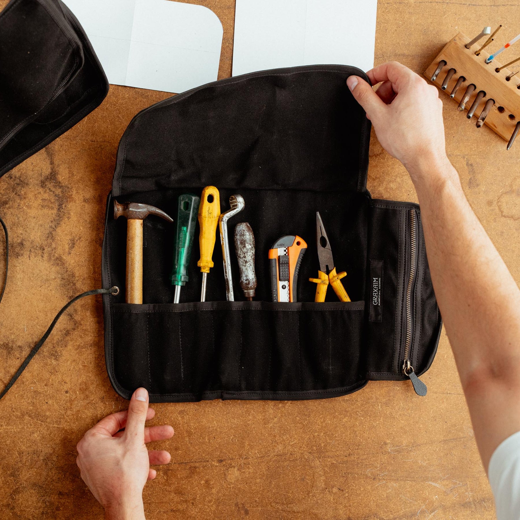Tool Roll Estojo Porta Ferramentas - Collab ROMCO X GRAXAIM