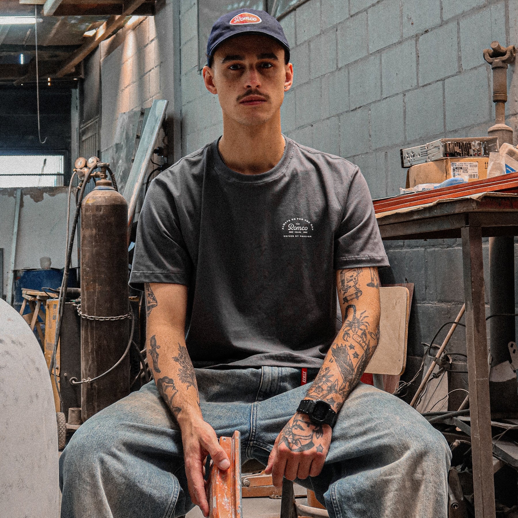 Camiseta That Romco Feeling Chumbo