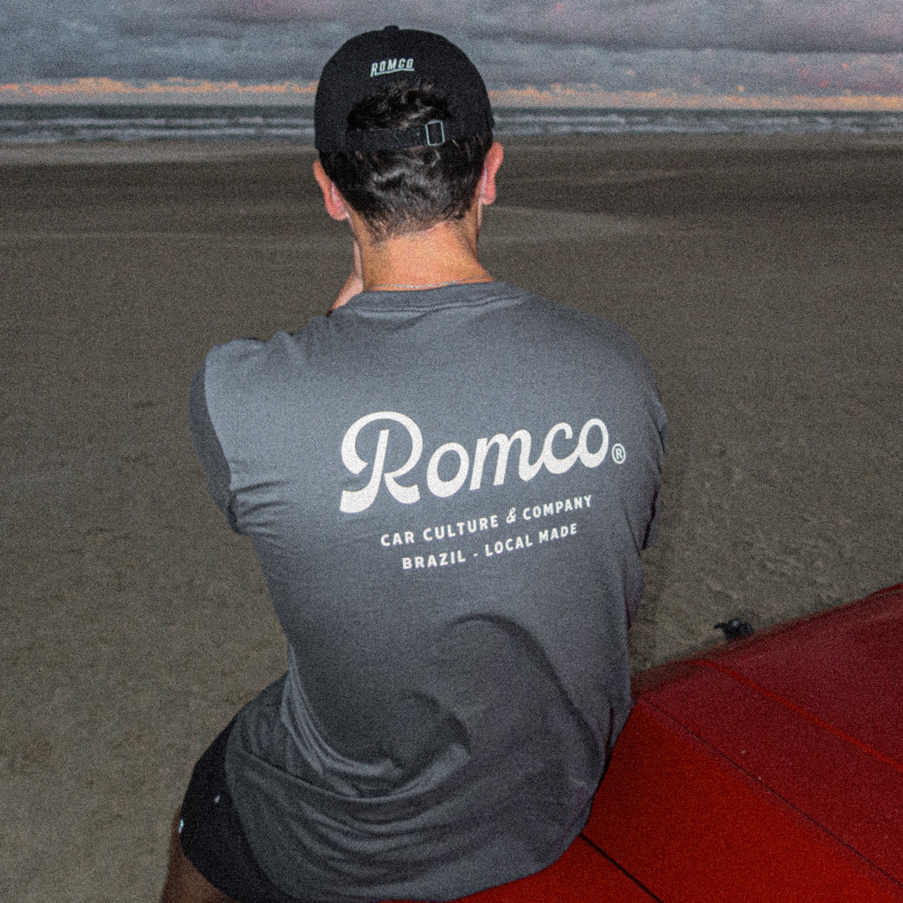 Camiseta Staff Chumbo