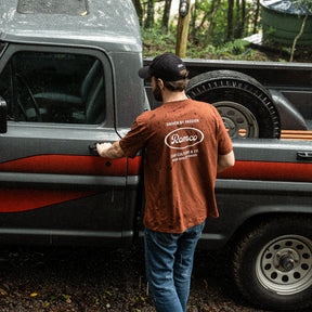 Camiseta Romco Company Brown