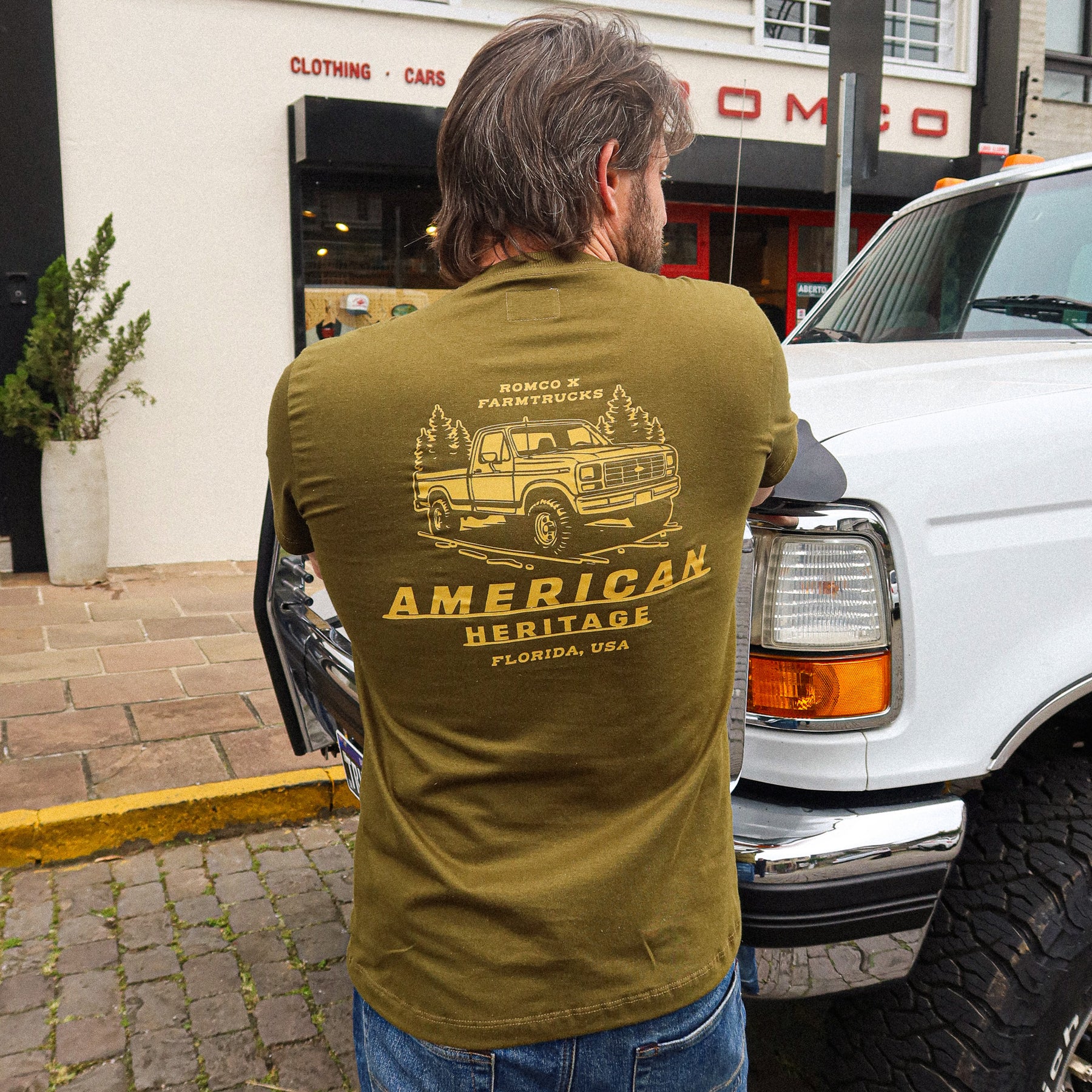Camiseta Romco X Farmtrucks Bullnose Olive