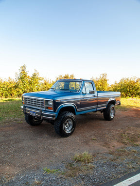 Ford F-150 Bullnose XLT 1984