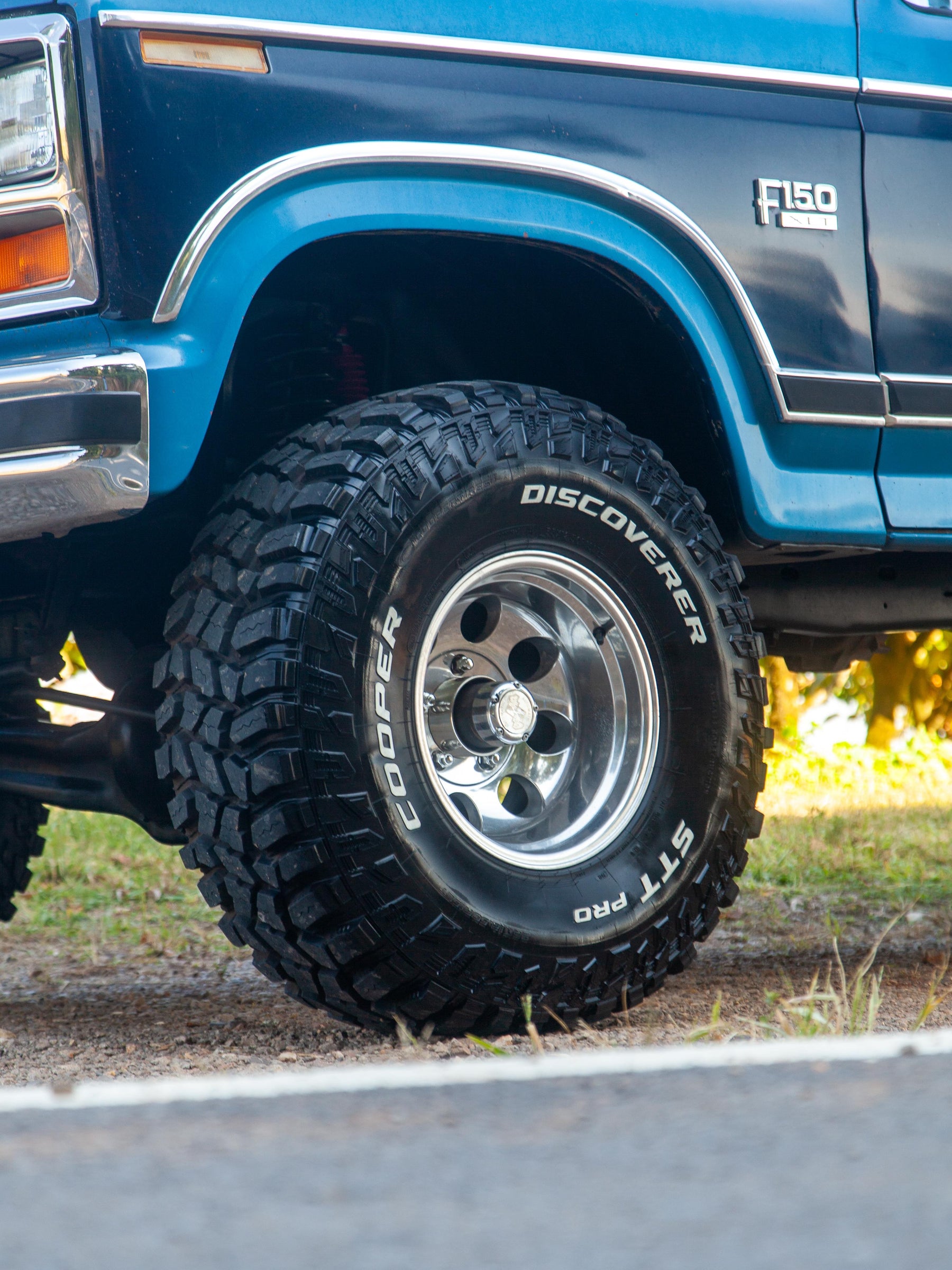 Ford F-150 Bullnose XLT 1984